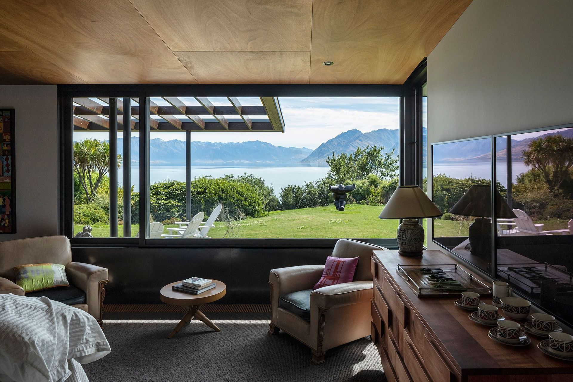Lakeview House