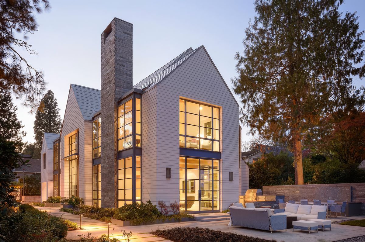Lake Cove Residence