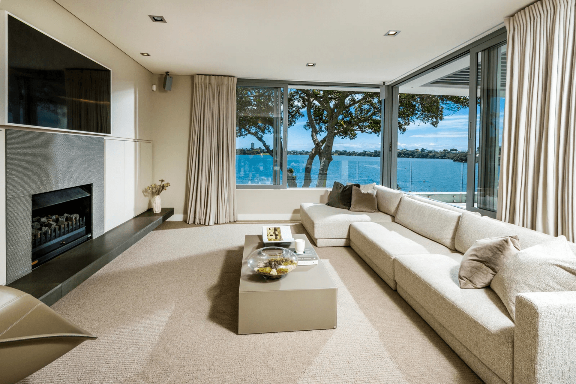Lakeview House