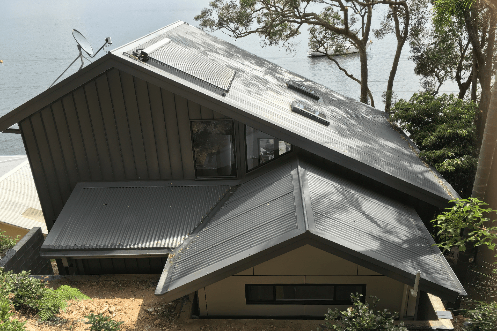 archipro-Nail-Strip-Roofing-Cladding-Basalt.png