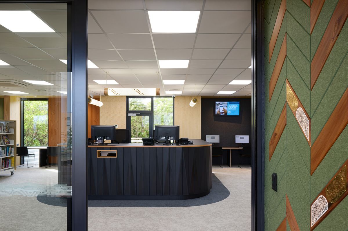Cannons Creek Library / Ngā Kete Mātauranga