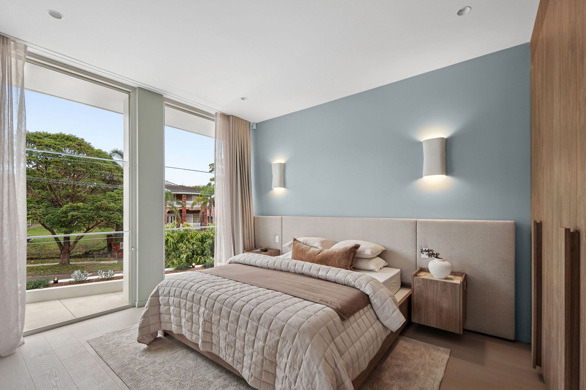 148HoldenStHighBedroom2-v2.jpg