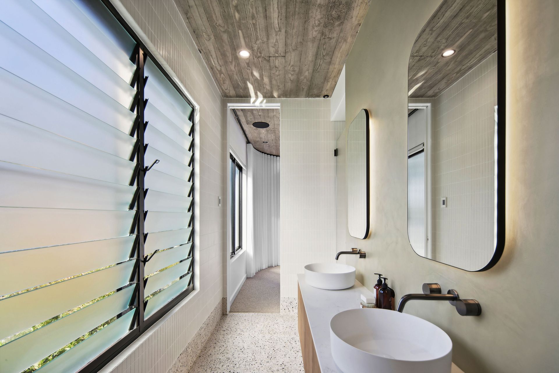 1APartridgeAvenueMirandaHighBathroom1.jpg