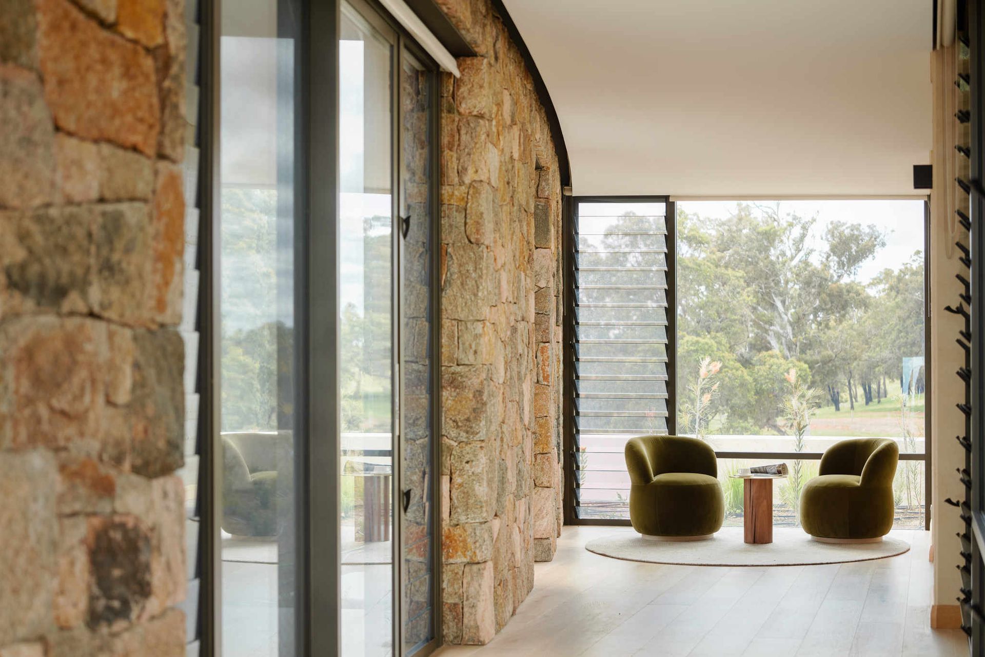 AX-H1600XXL-SS-Libbys-Retreat-Meelon-WA-Interior-3.jpeg