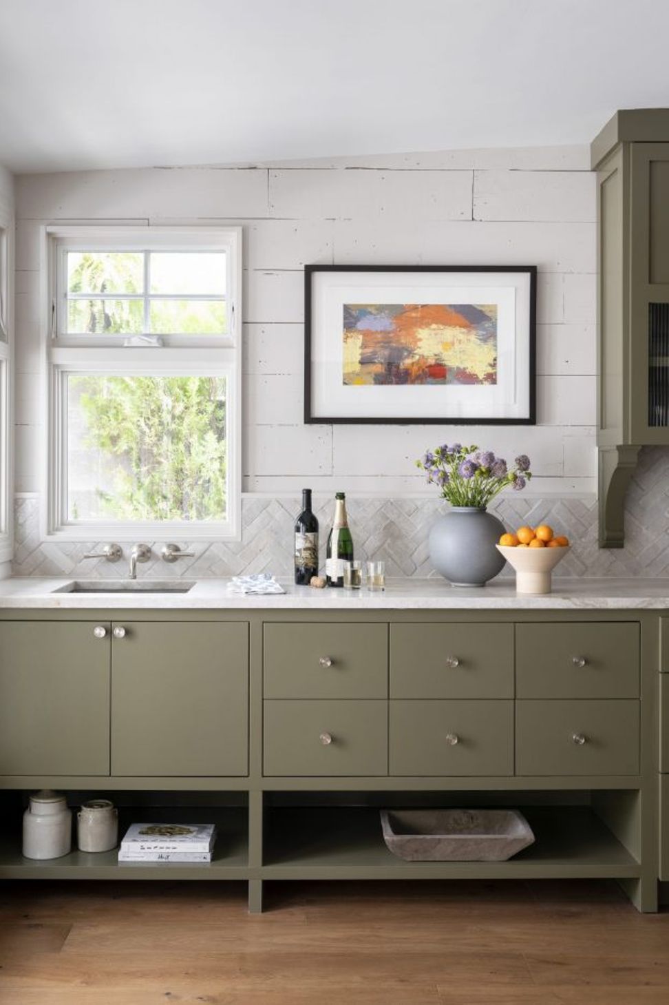 Bar-scaled-768x939.jpg