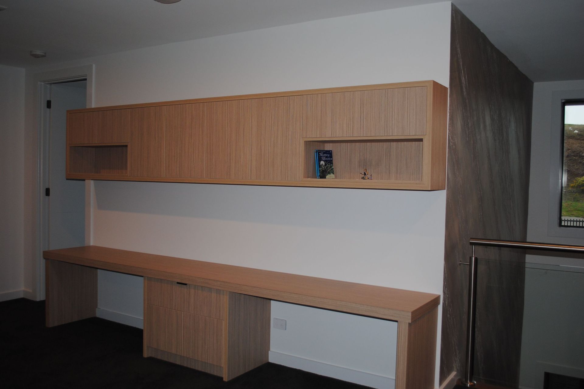 Pakenham-Project-Custom-design-desk.JPG