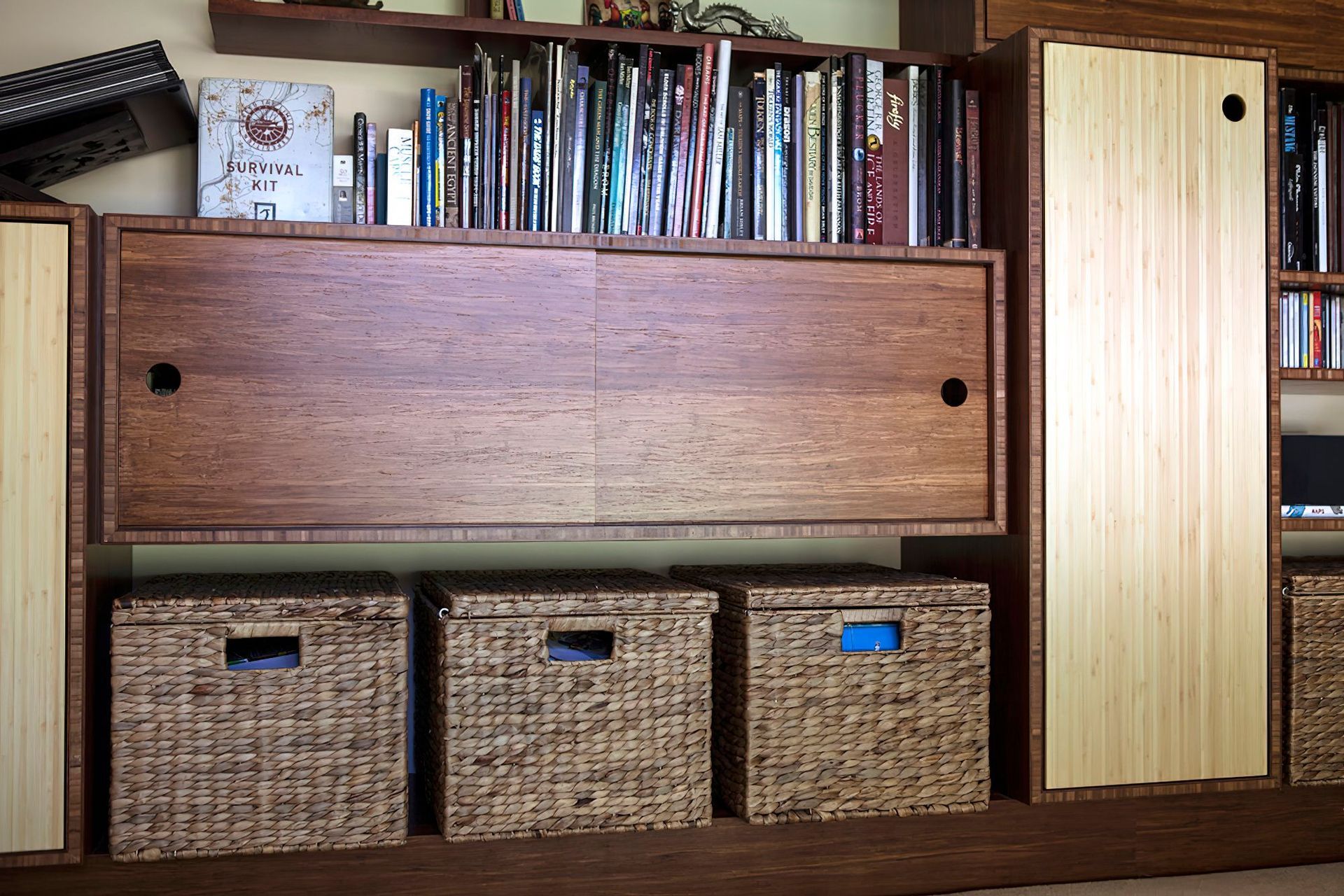 SelectCustomJoineryBookcase002-1.jpg