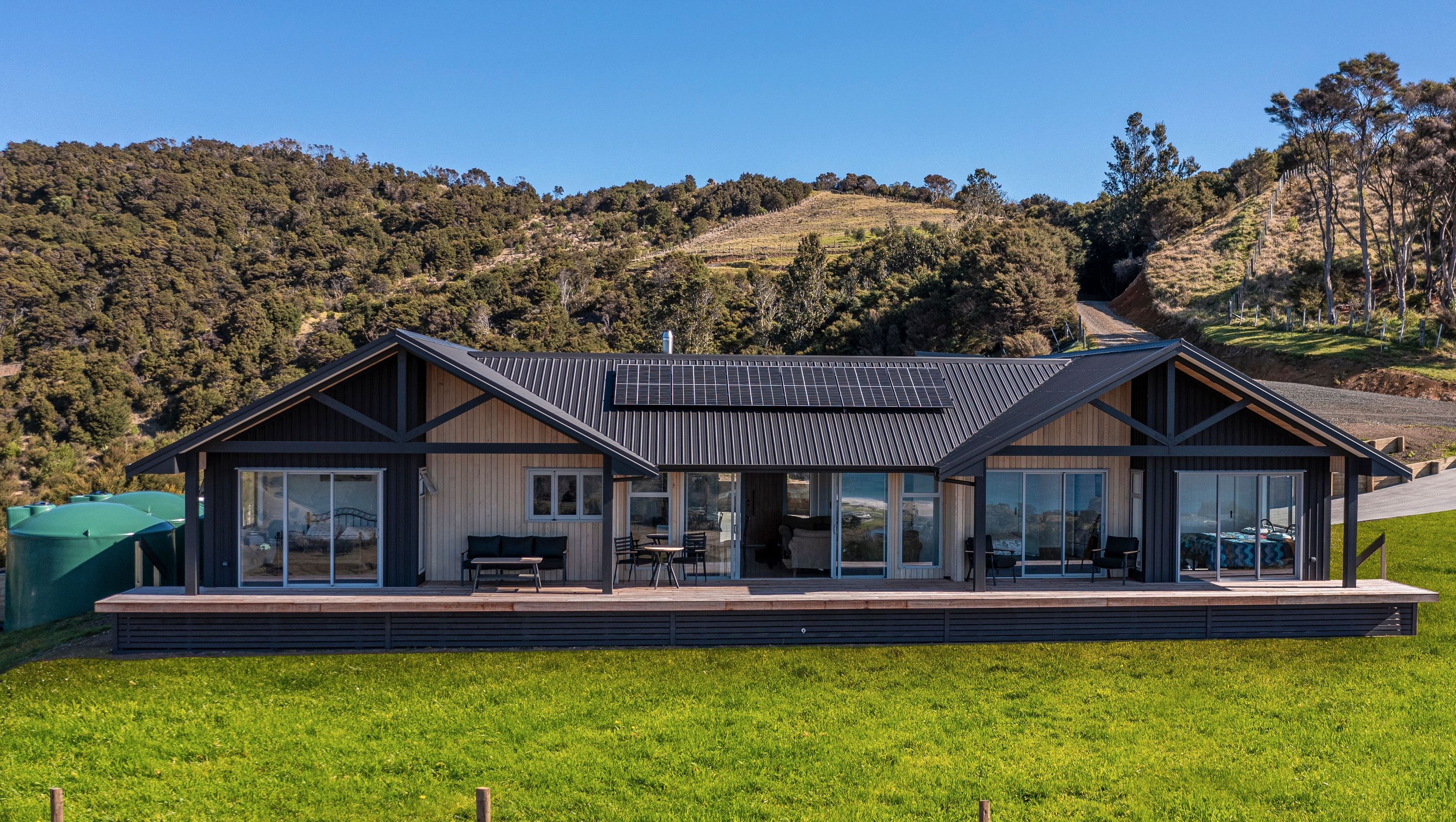 McKinnon House - Kuaotunu