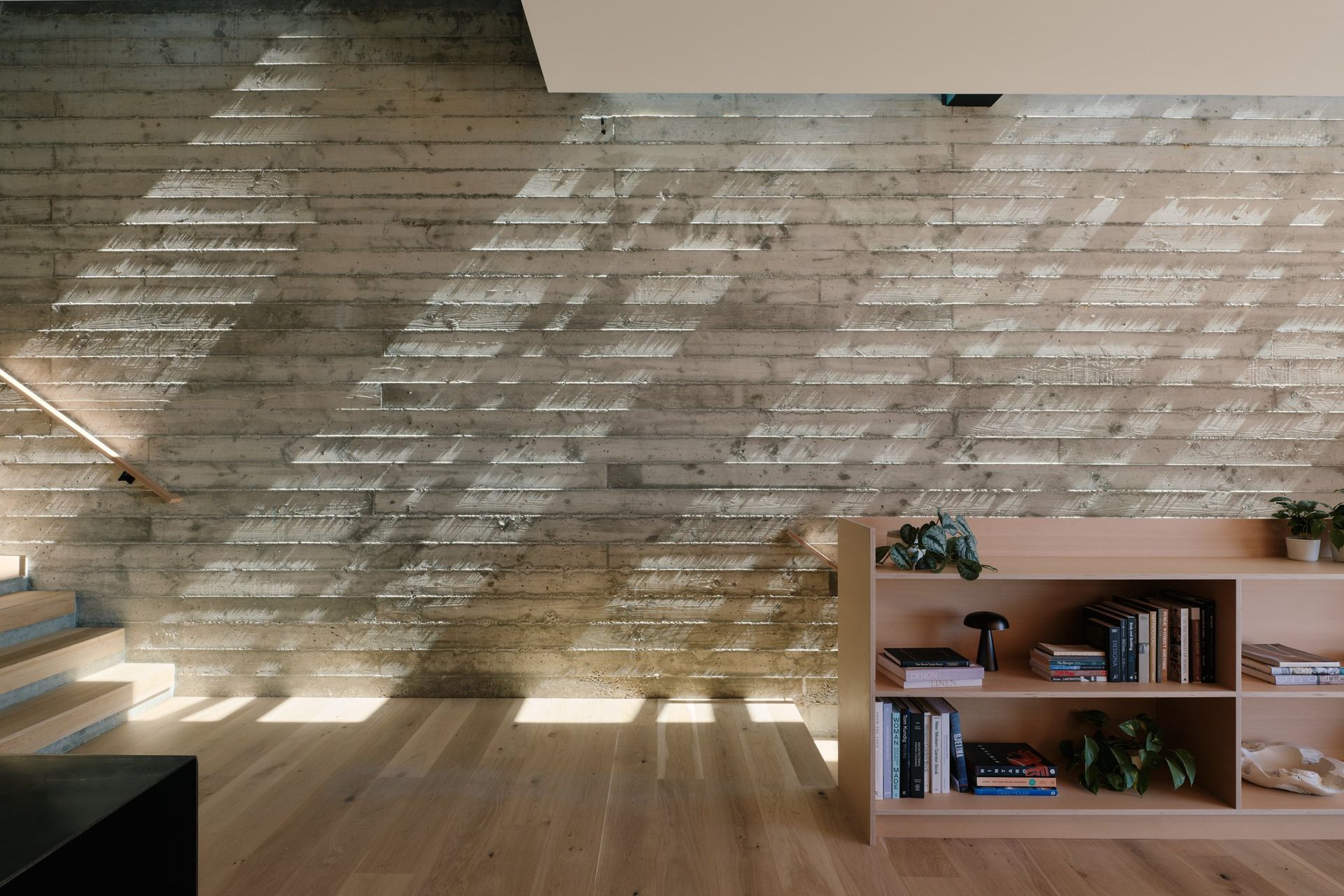 1158Cragmontconcretewall.jpg