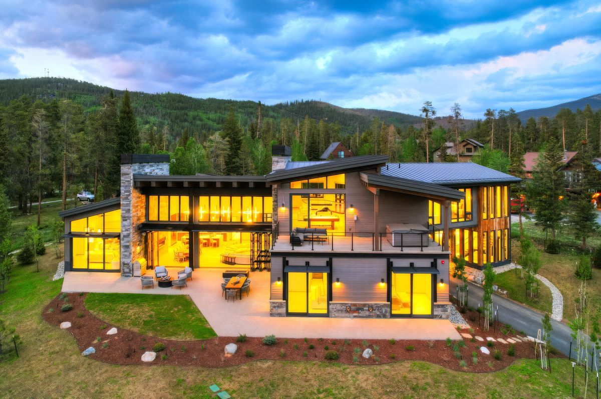 Gold Flake Residence