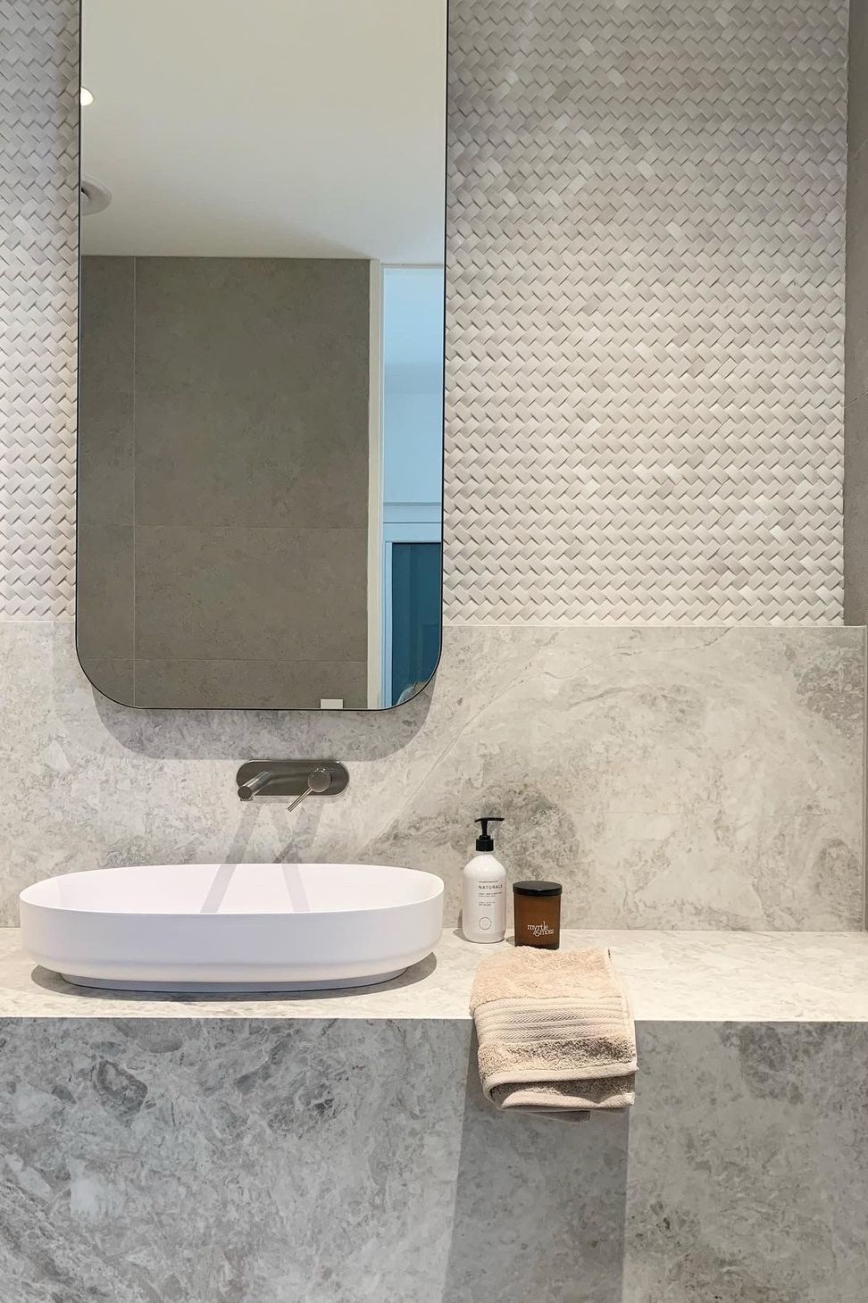 14-Shreeve-Powder-Room-front-on-v2.jpeg