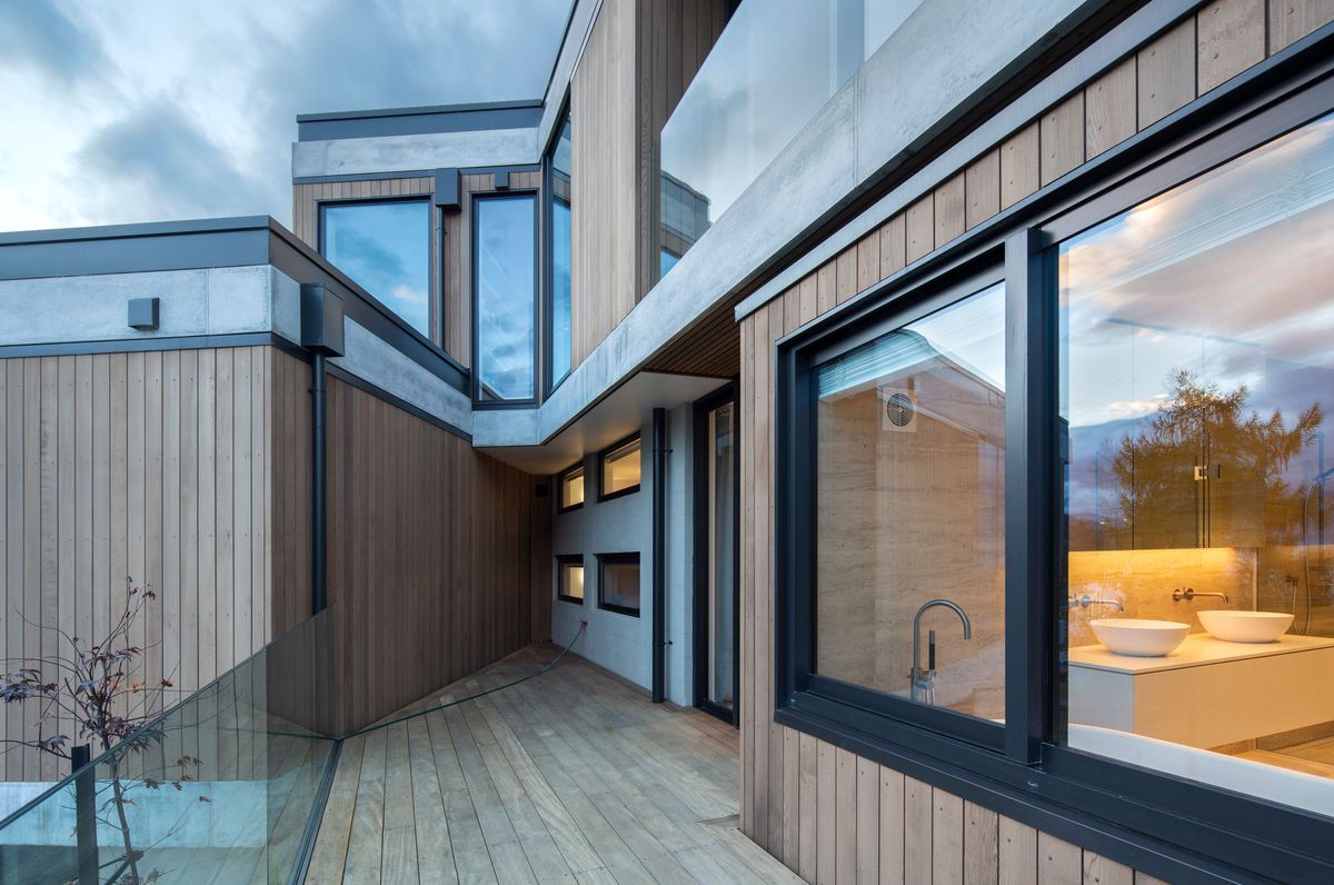 Queenstown Property | Warren & Mahoney Architects, Summit Build