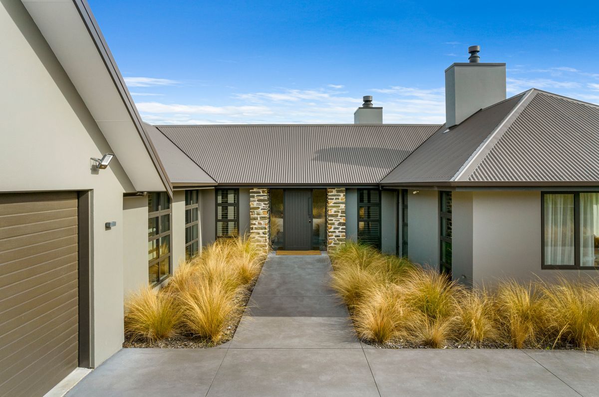 Springvale Road Delight