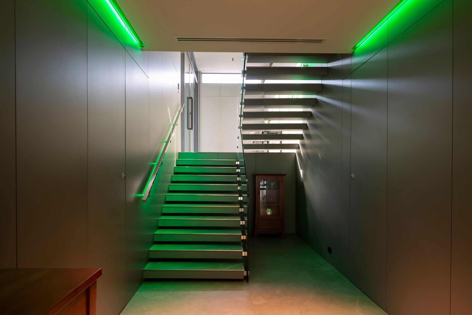 709PeninsularRoadKelvinHeights009.jpg