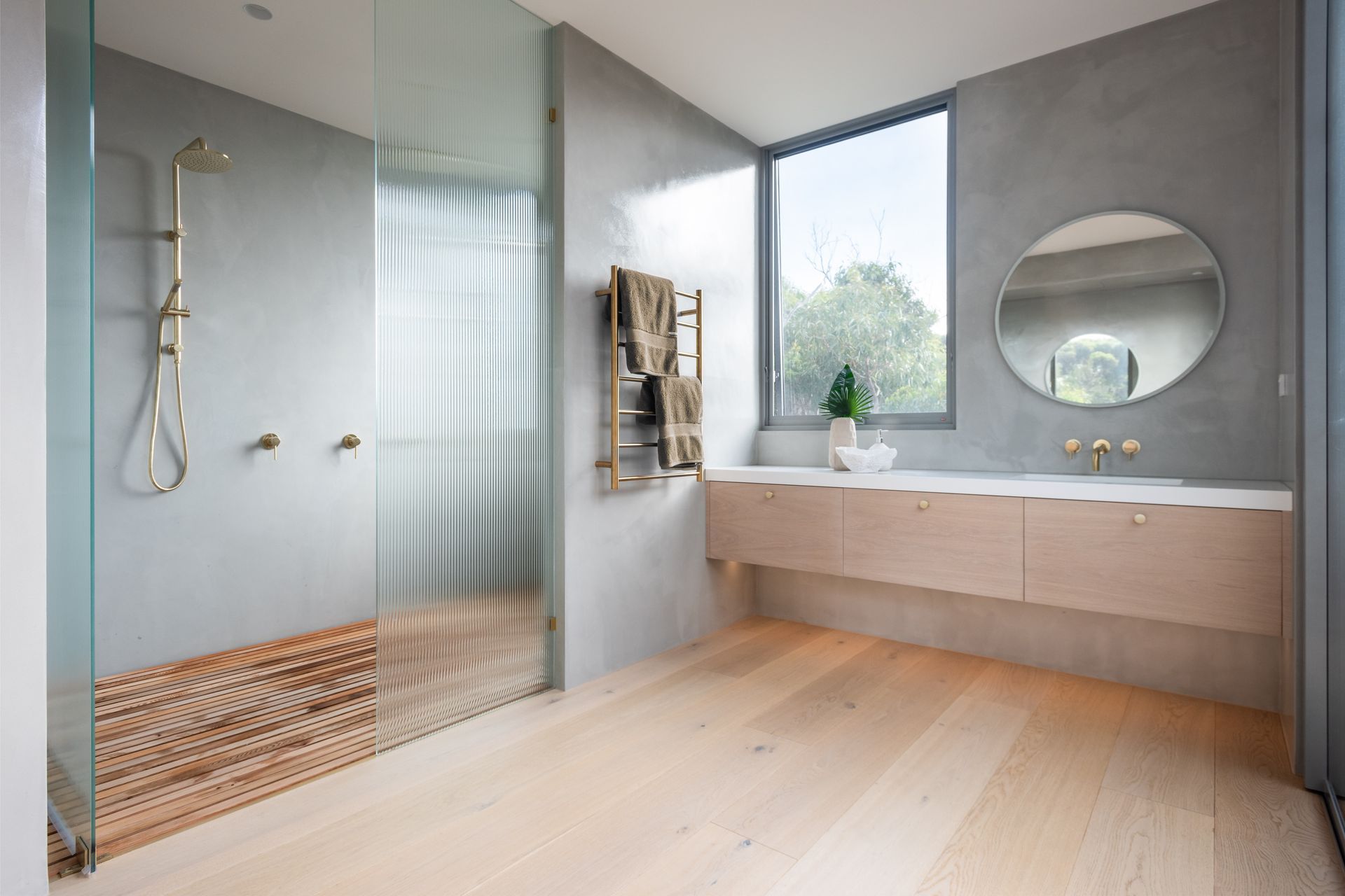 ANGLESEAHOUSE0001HIRES.JPG