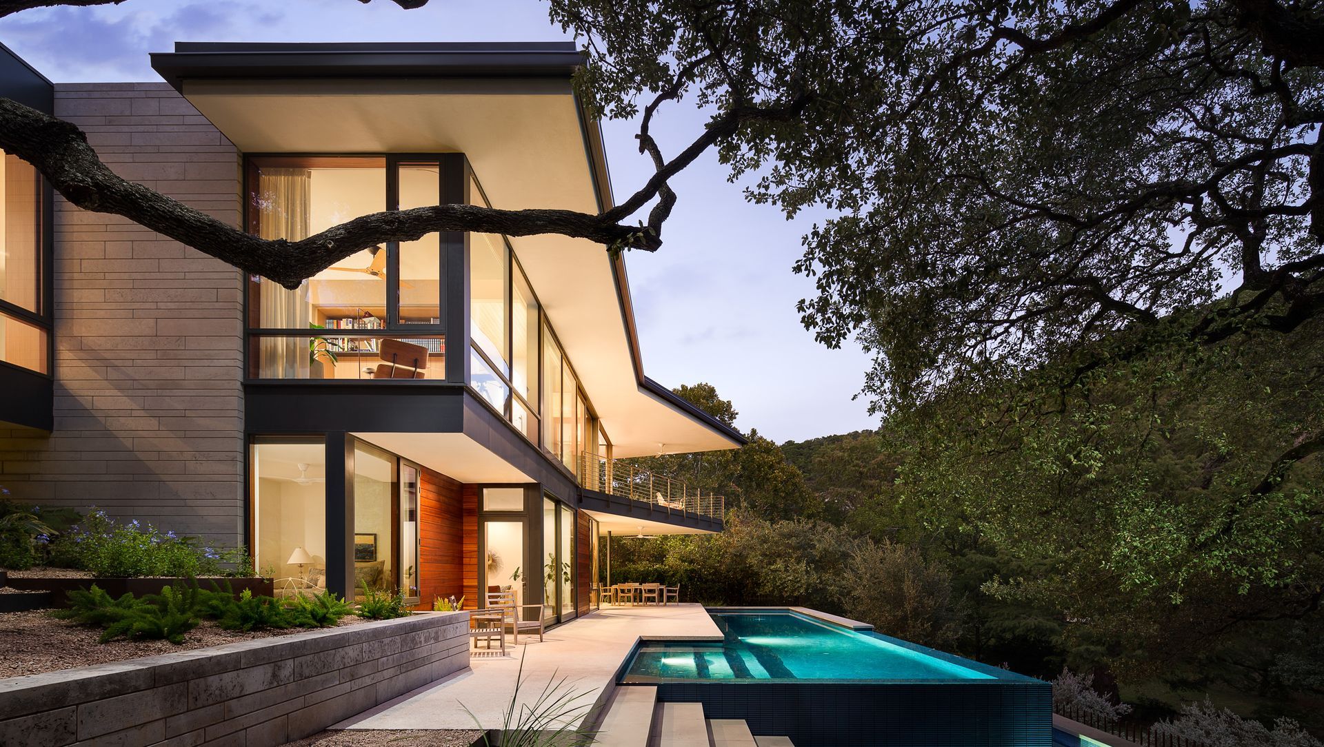 Radial House banner