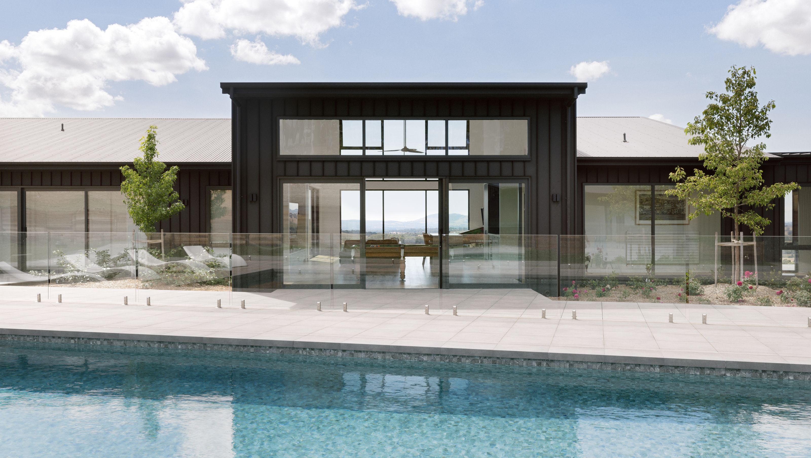 Mountain View Manor