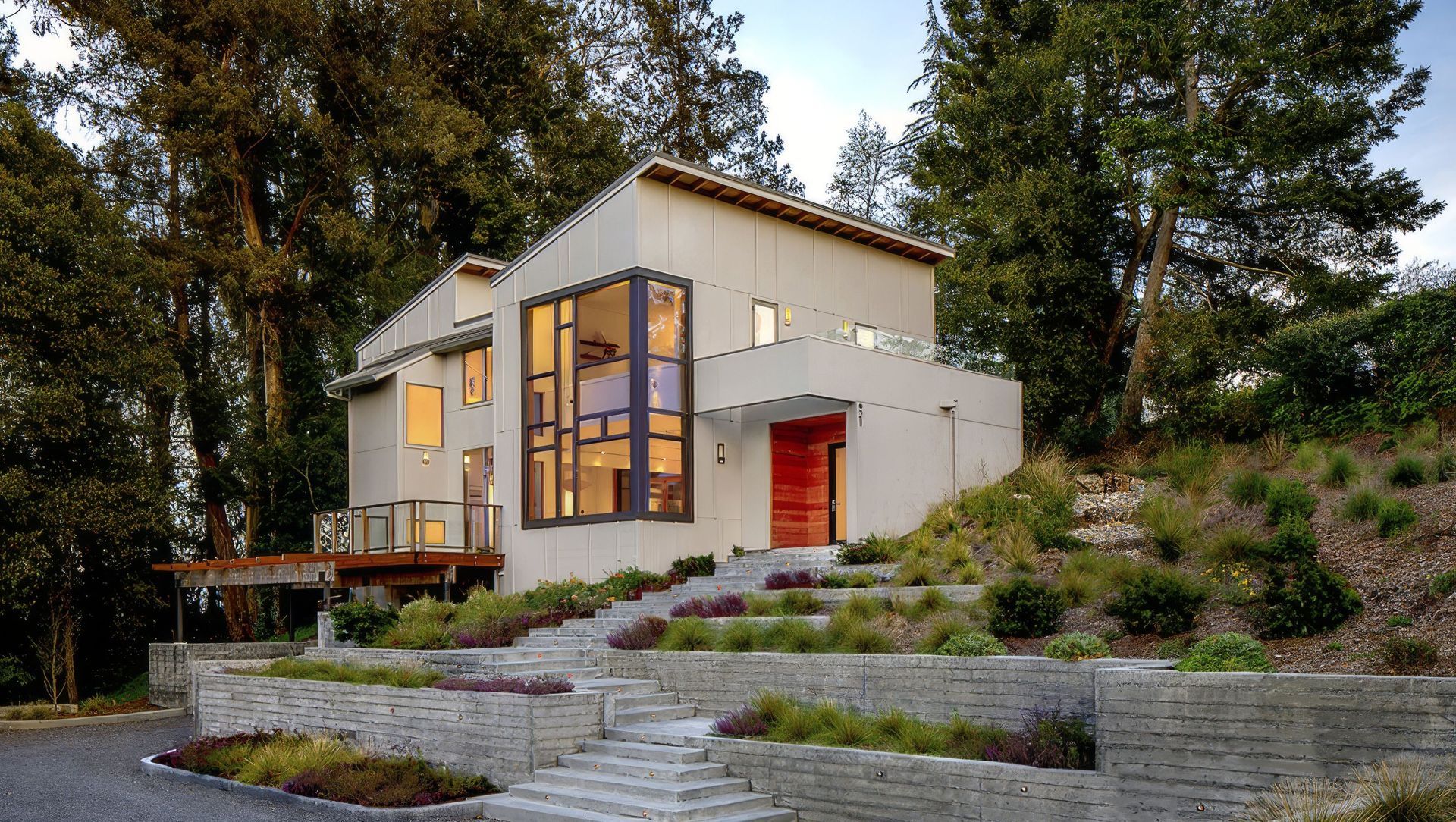 Sebastopol Hillside I: A Modern and Flexible Home for a Young Family banner