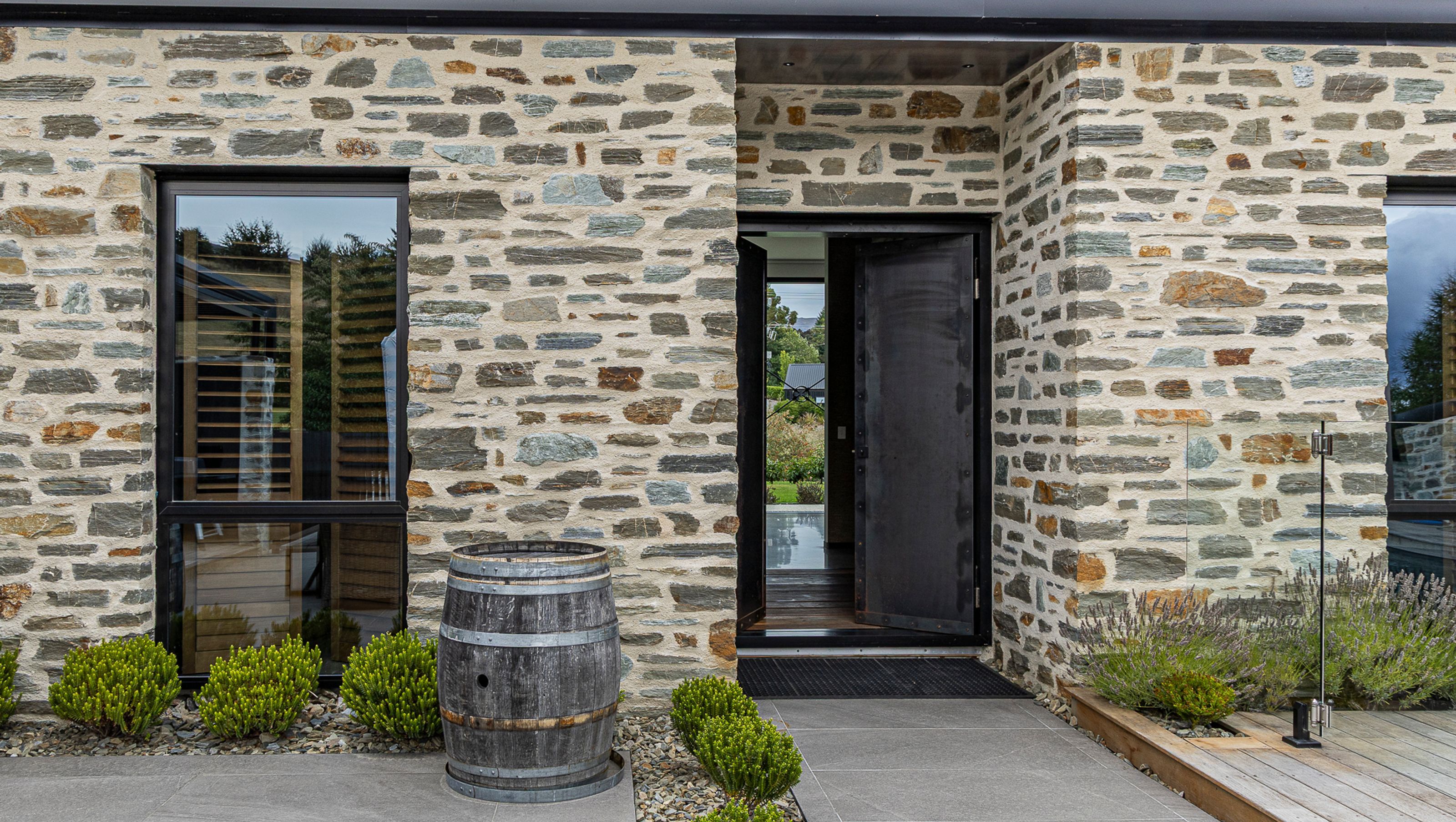 Cluden stone family home