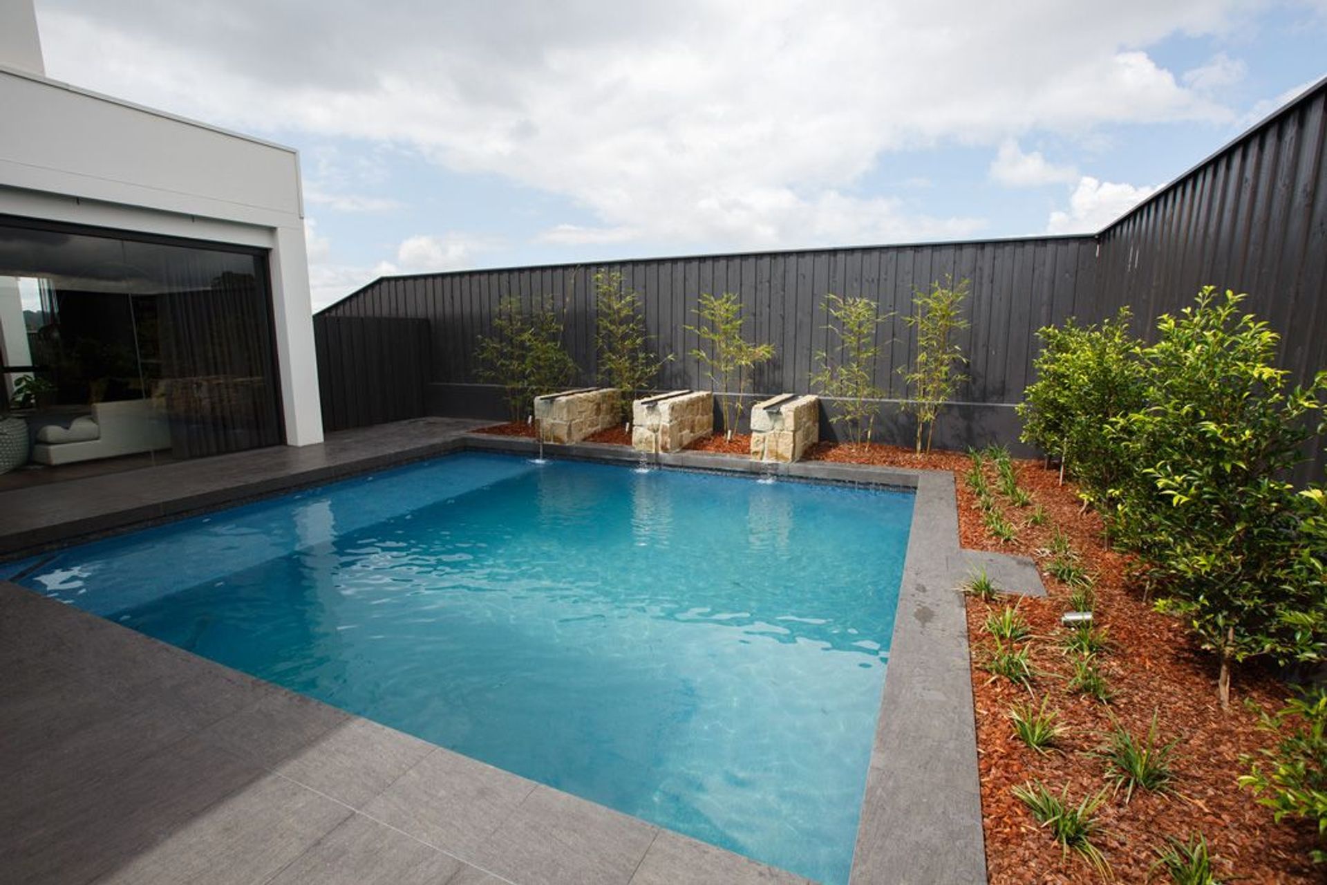 Aria Display Home