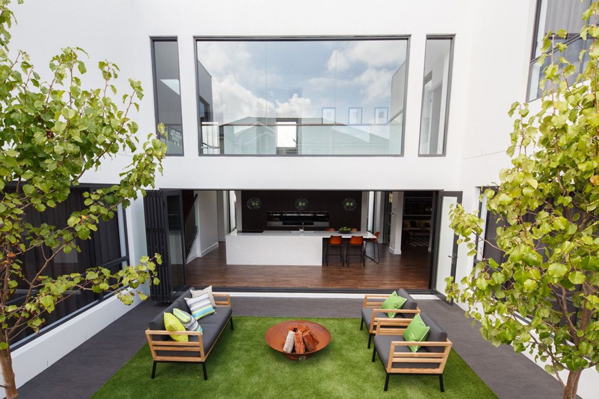 Aria Display Home