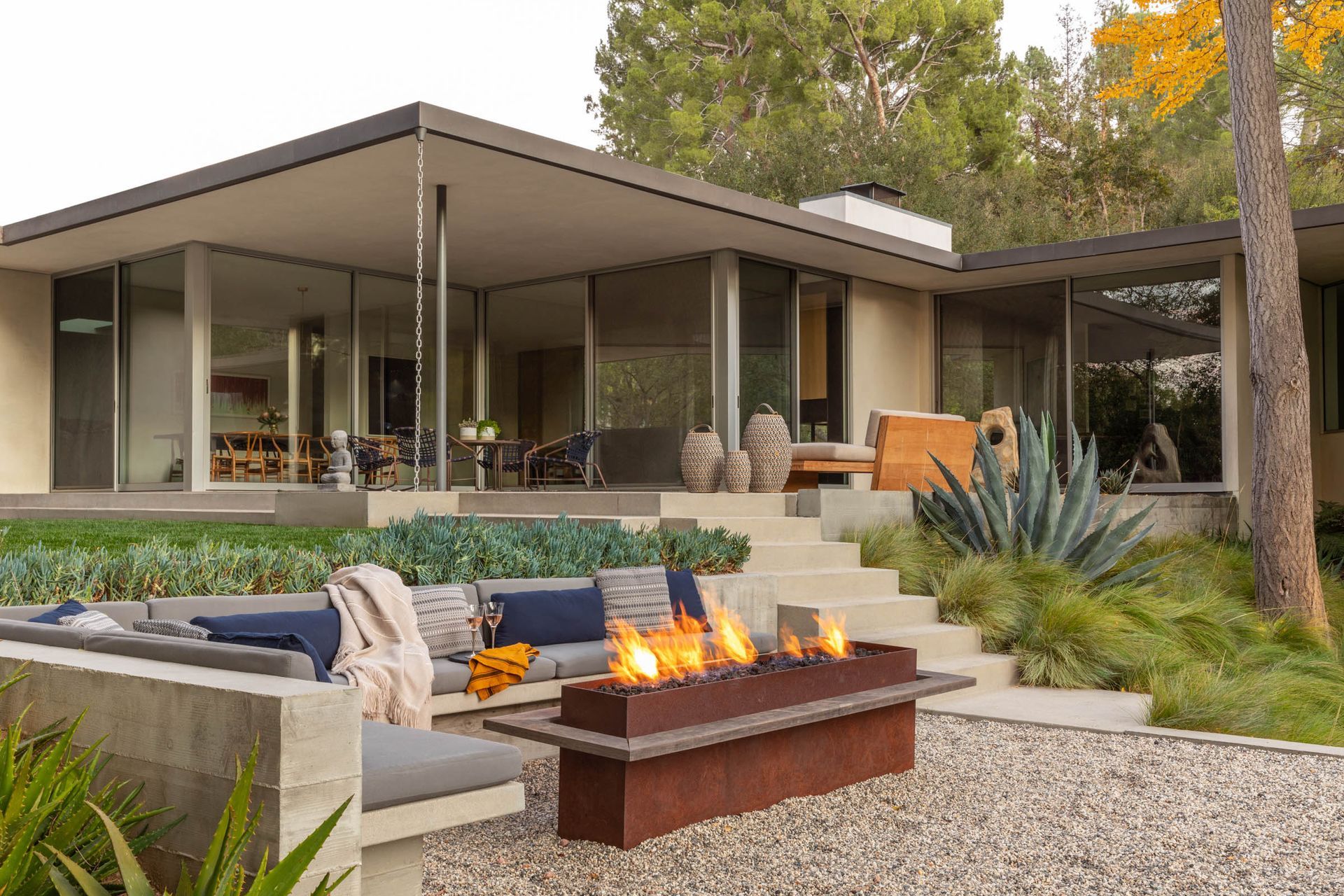 AssembledgeDobkinFirePit10056-EditR.jpg