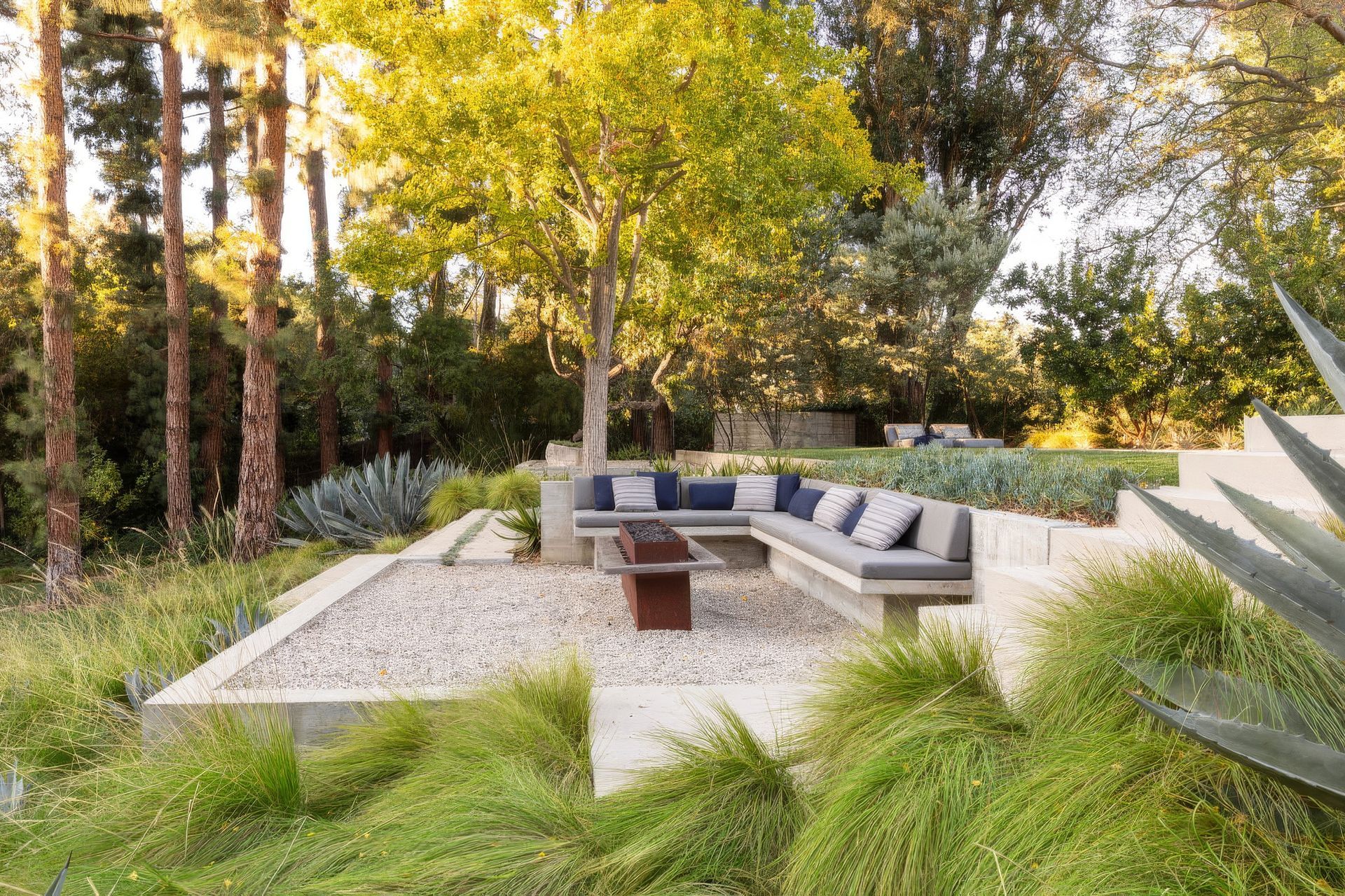 AssembledgeDobkinFirePit20058R-1024x666-upscaled-by-Replicate.jpg