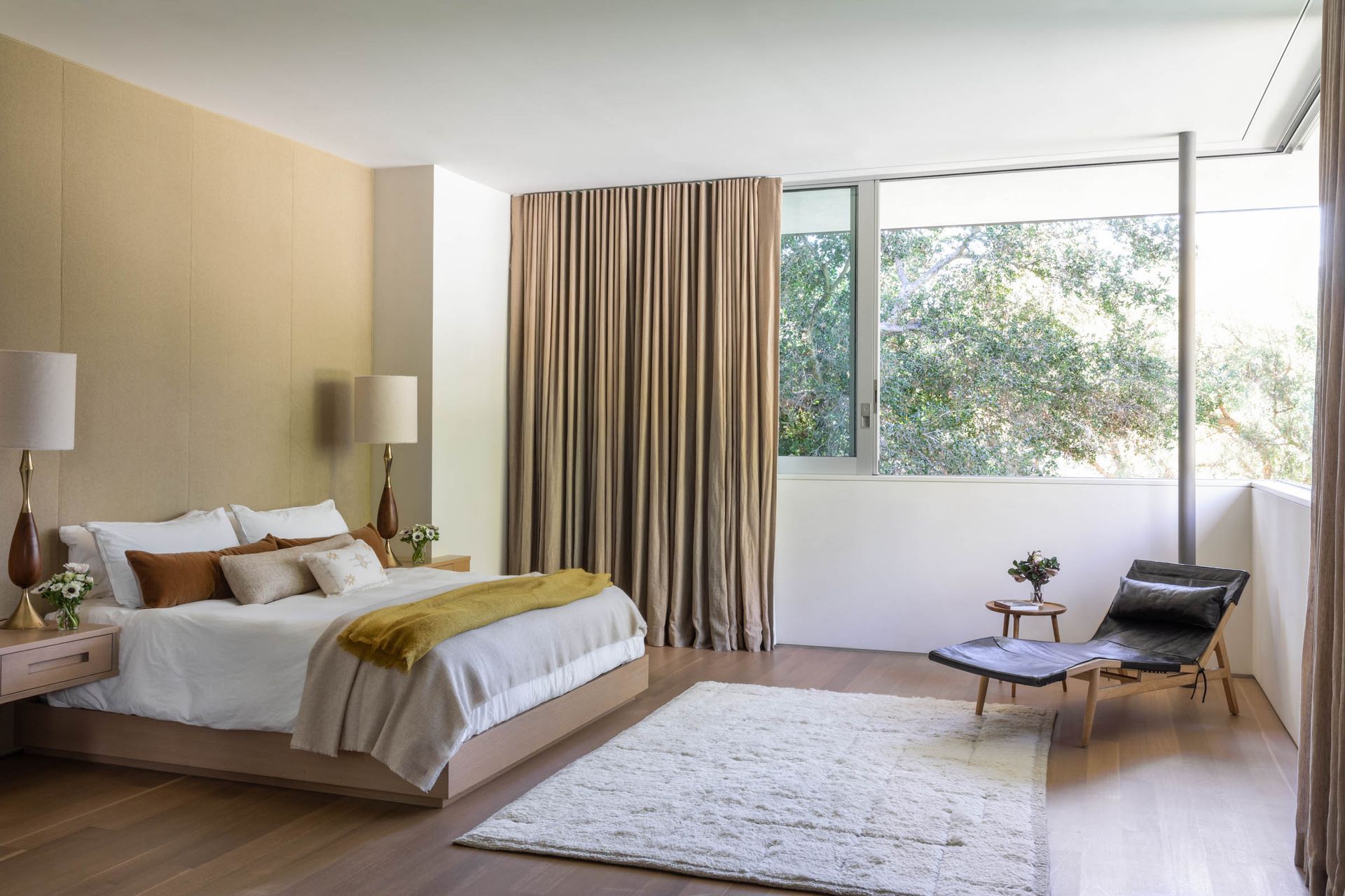AssembledgeDobkinMainBedRoom10057-Edit.jpg