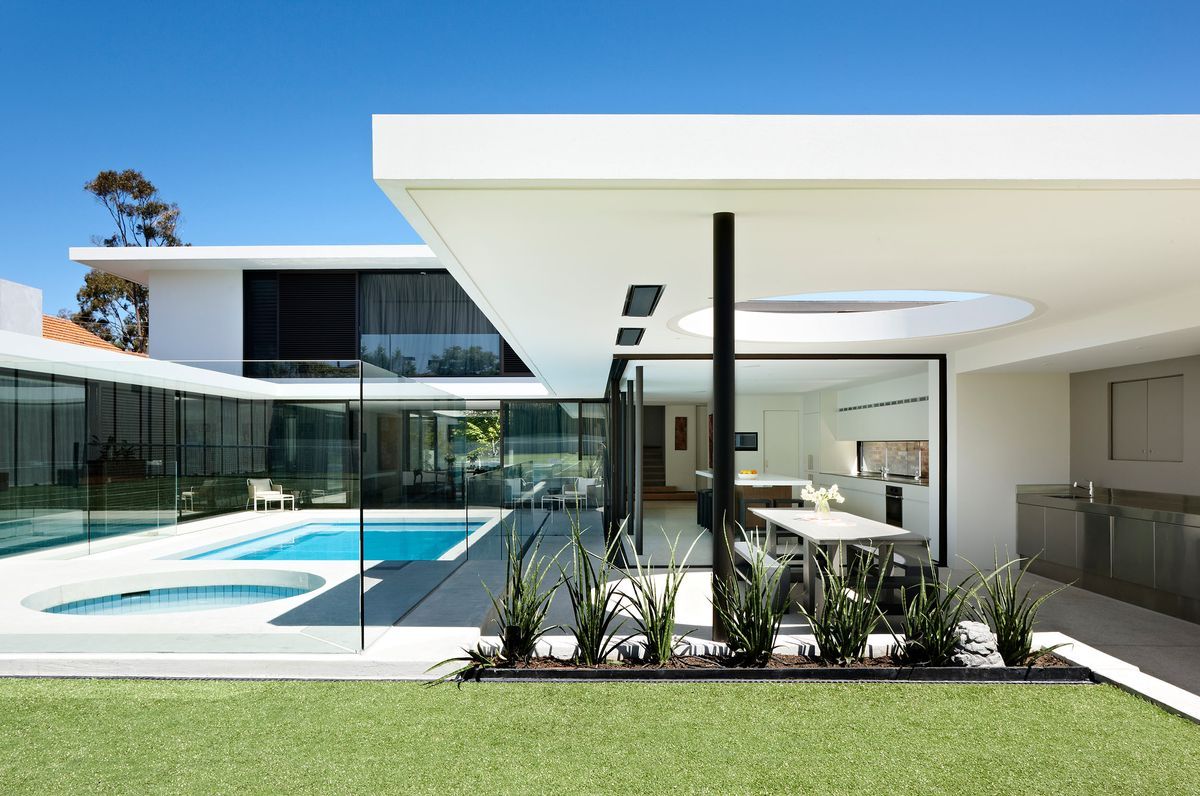 Yuille Residence