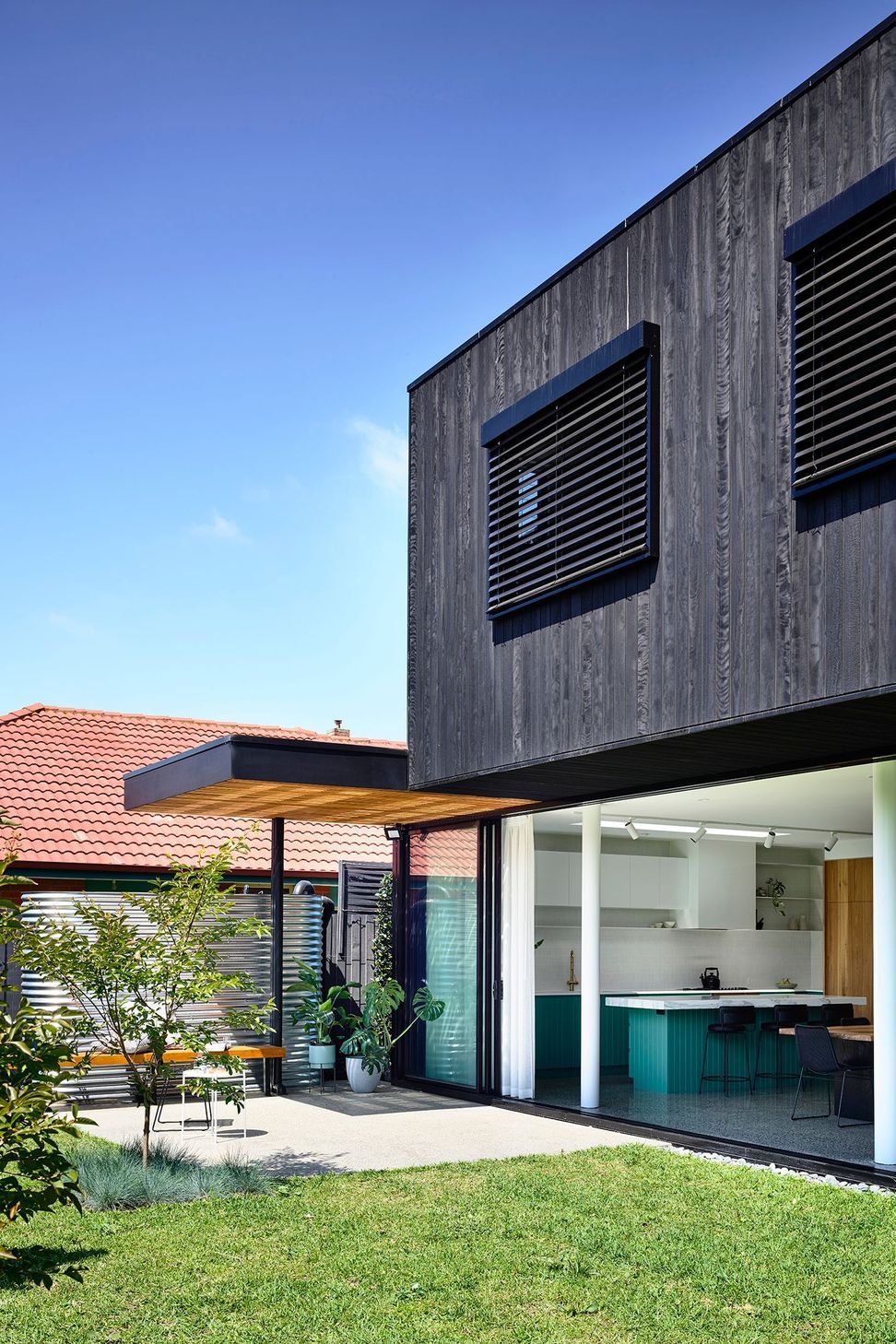 Paperback  House, Northcote - External Venetians