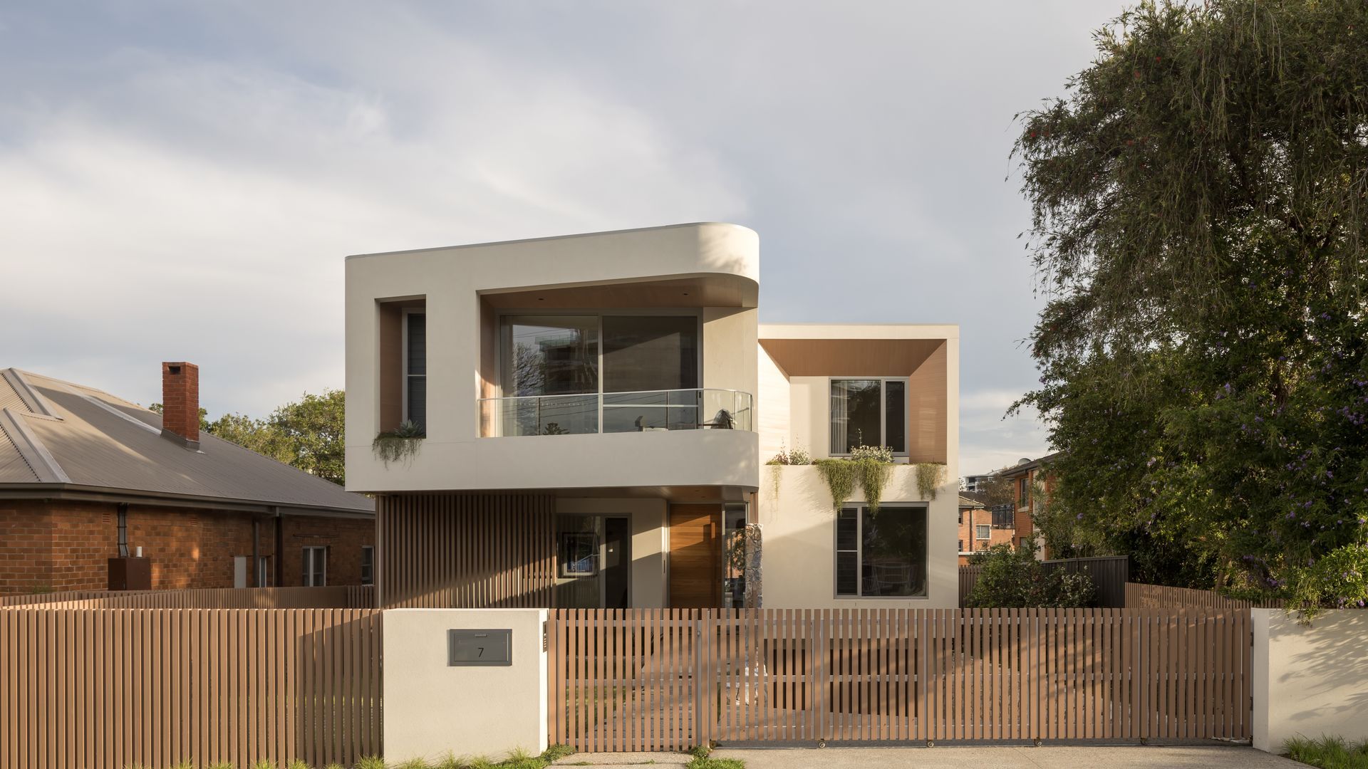 Autumn House by Alex Urena Design Studio video