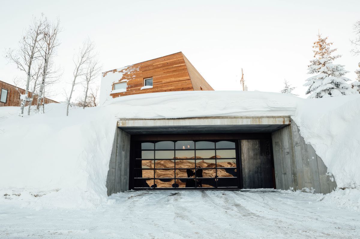 Crest Haus