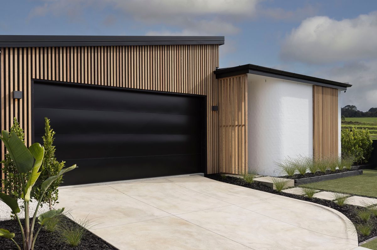Palm Springs Flair in Warkworth Ridge