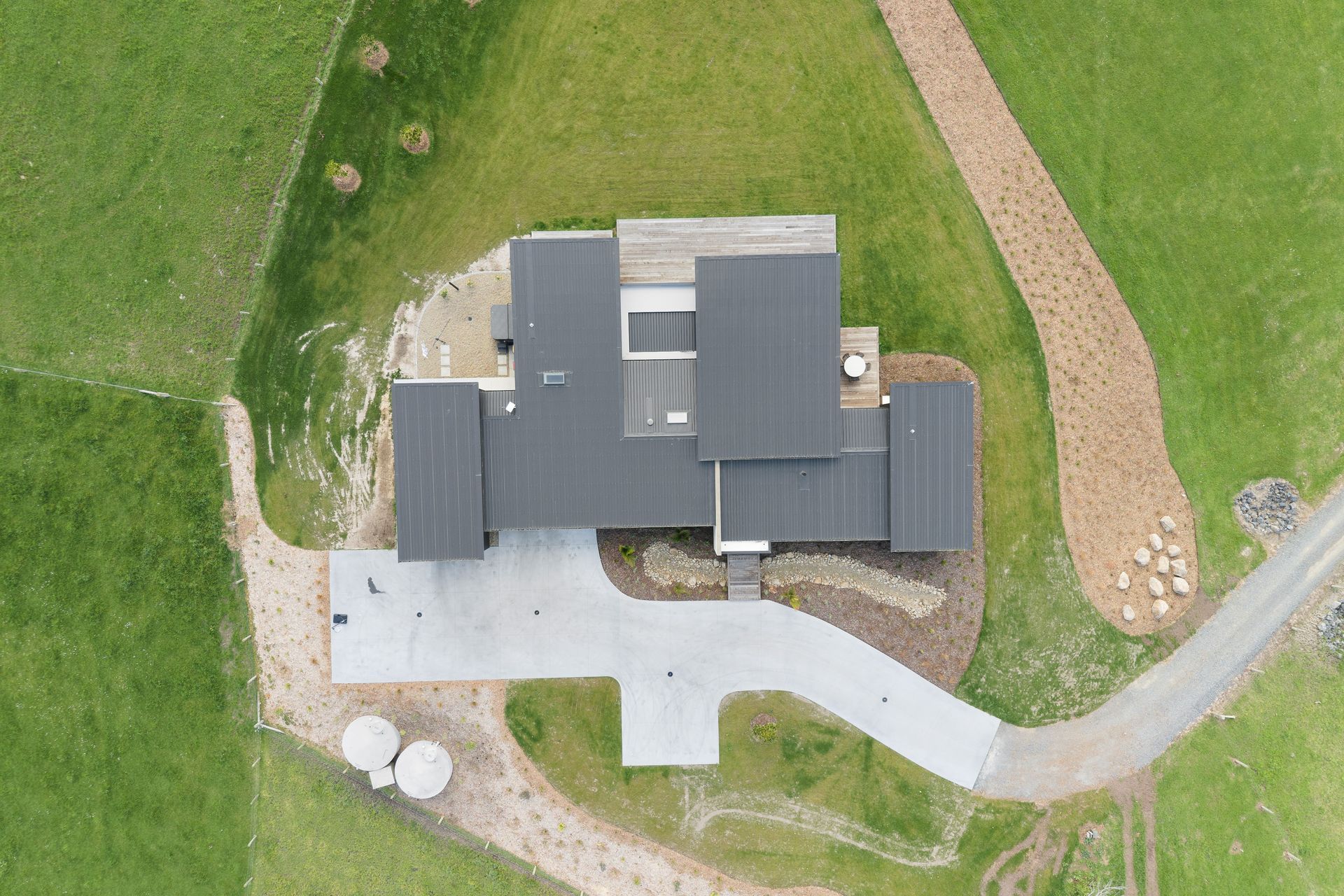 DJI202608271402090255D.jpg