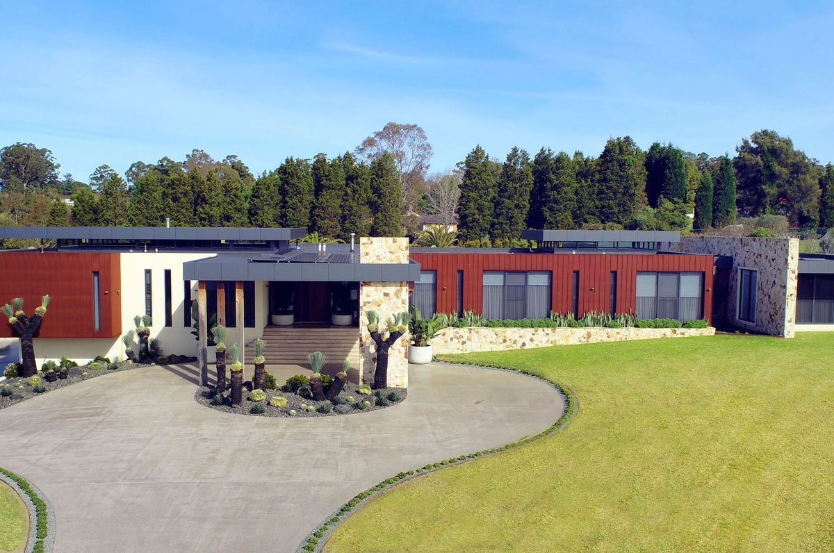 Dural House