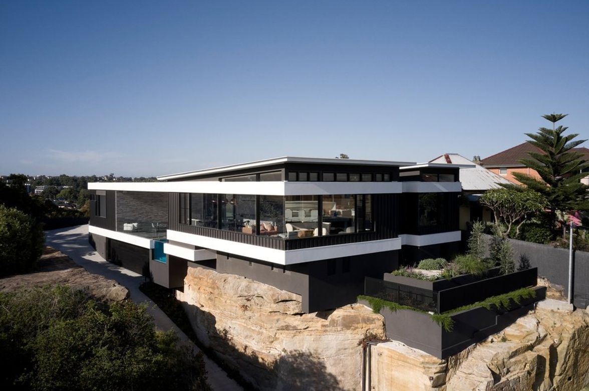 Double-Halo House | Project of the Month