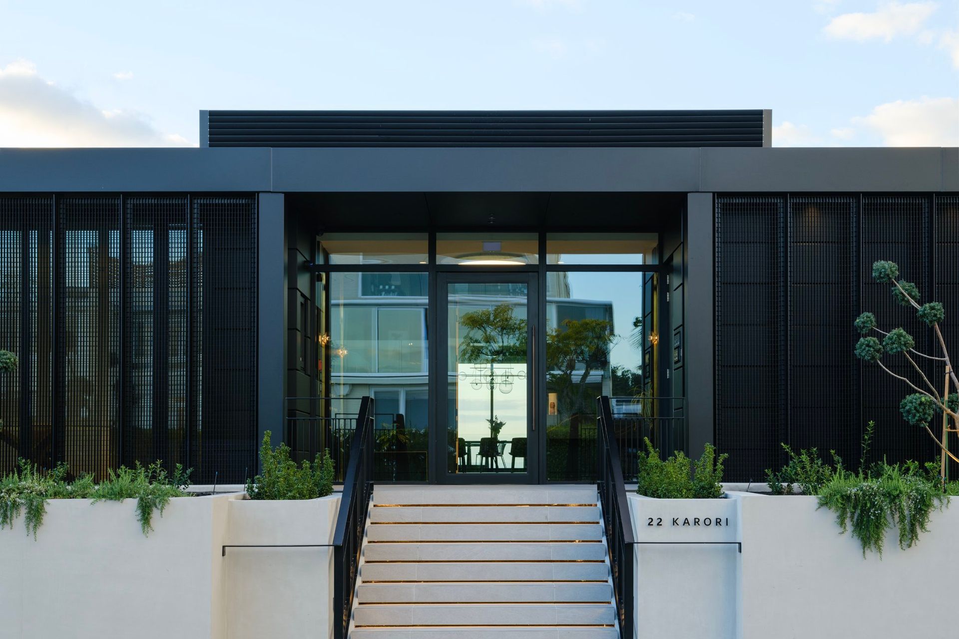 EXT2-v2.jpg