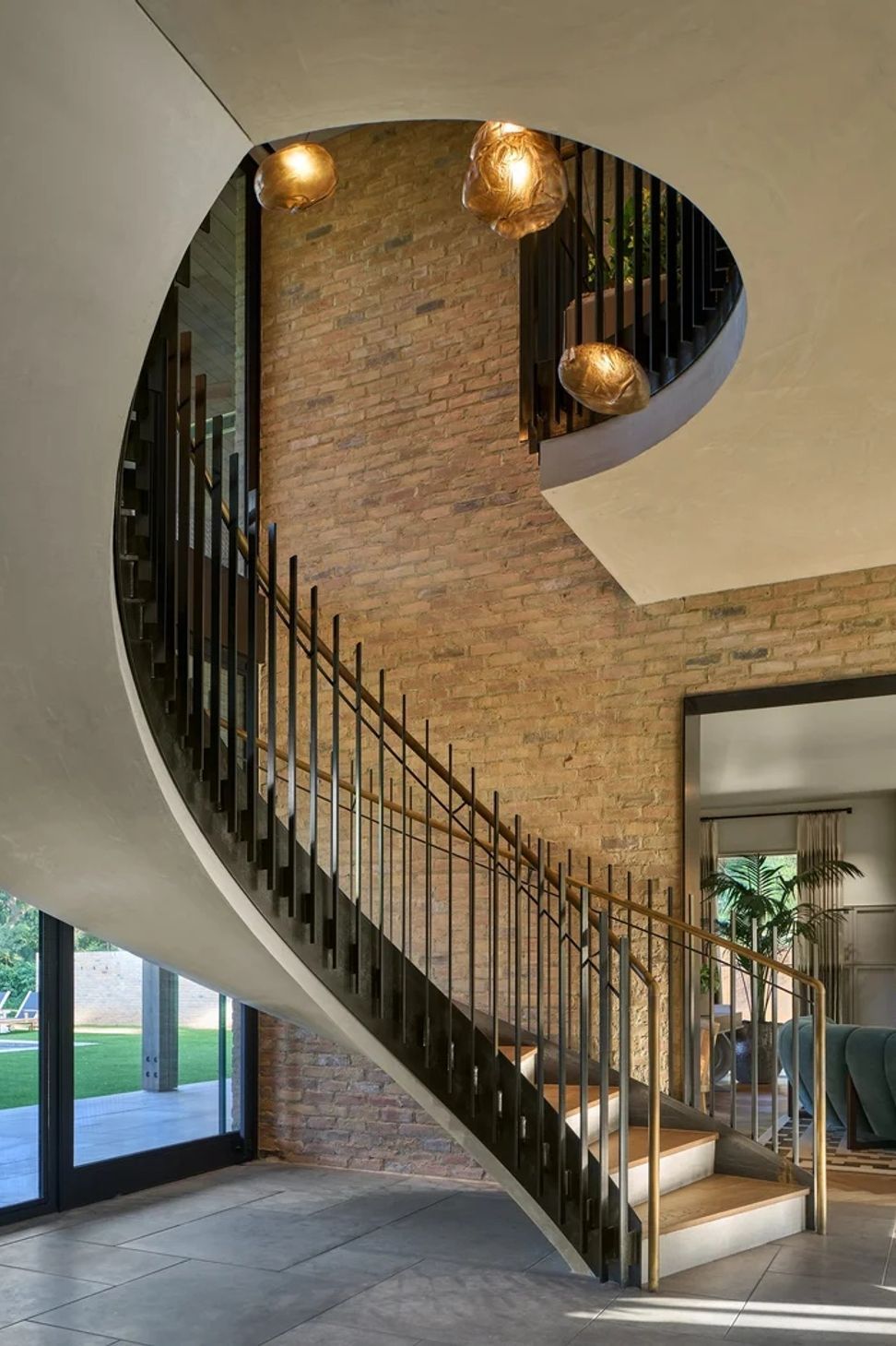 EntryStair1-2610205718-ap-compressed-v2.jpg