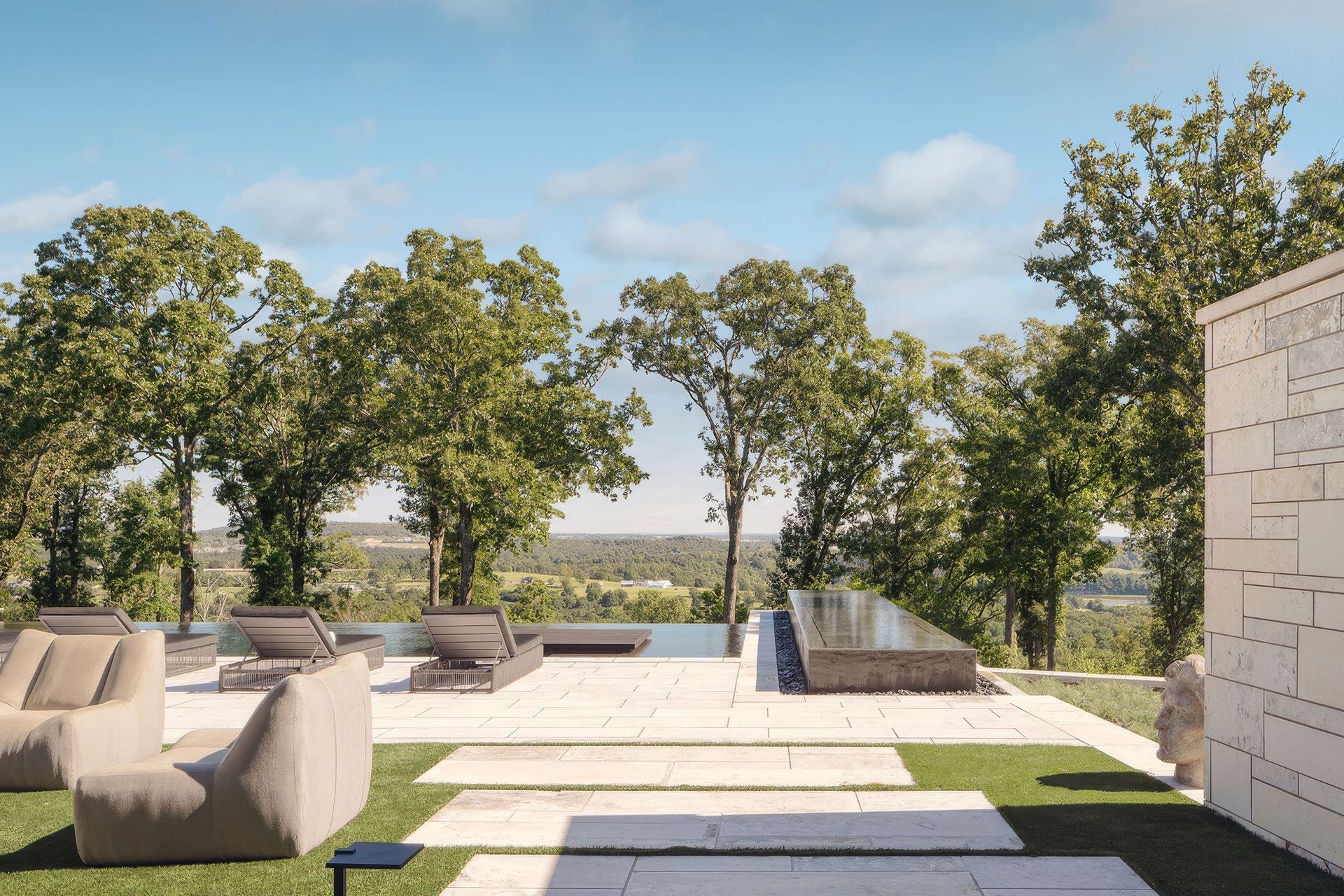 Fayetteville-Modern-ALIGN-Austin-Architects-9-upscaled-by-Replicate.jpg