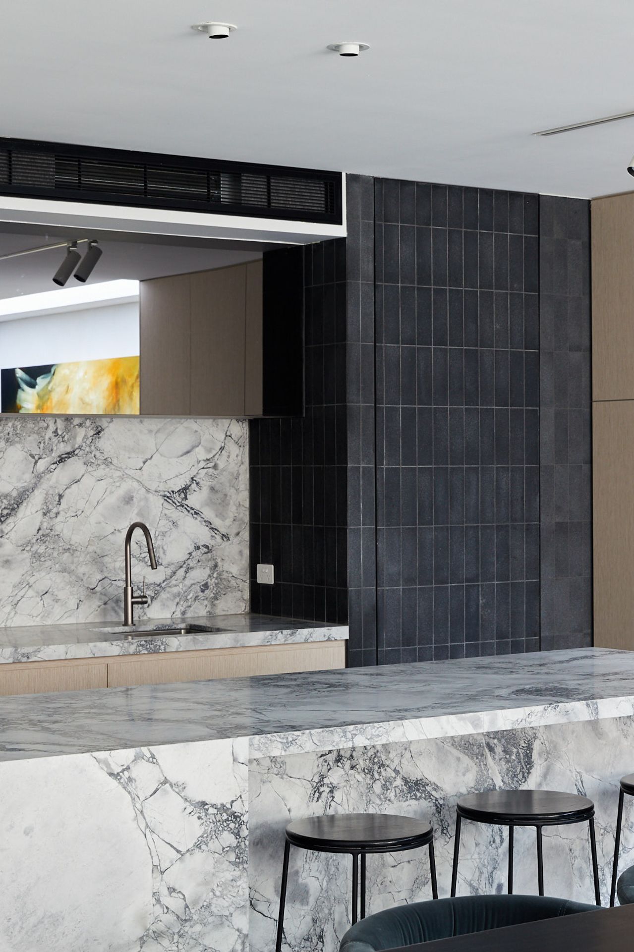 Grey-Granite-Tiles-Kerford-House-kitchen.jpg