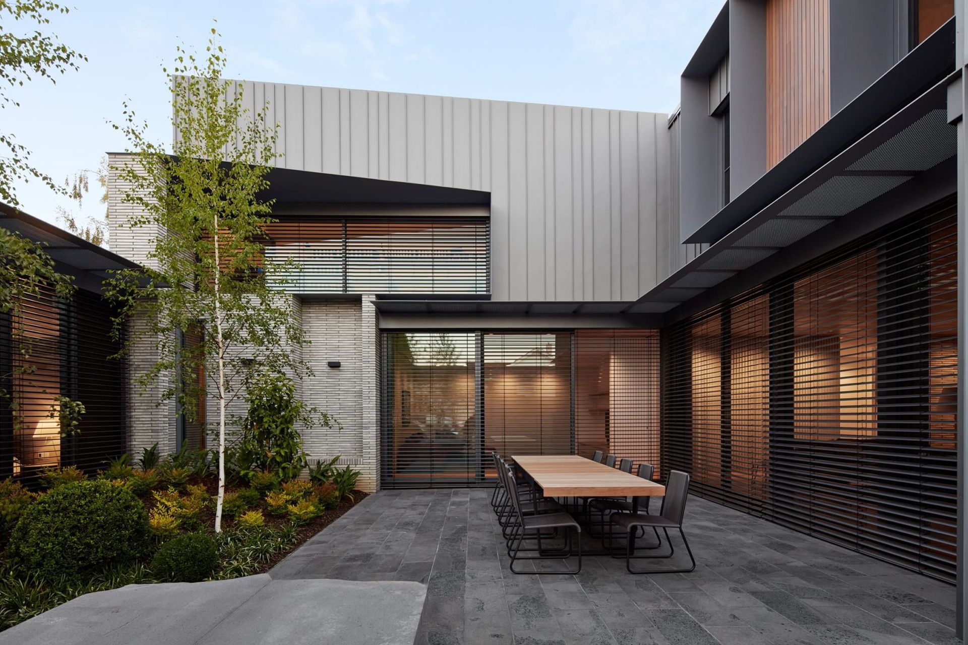 InarcMoorhouseSt0430-2048x1305-v3.jpg