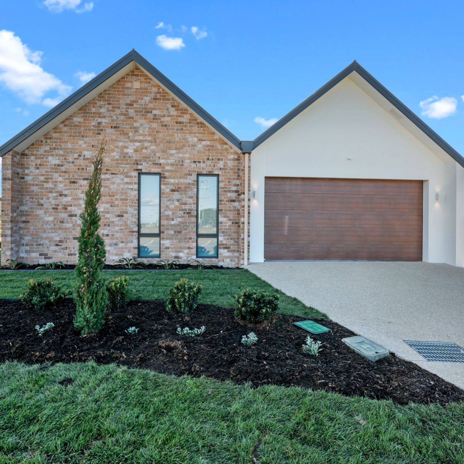 JOSCON-The-Merewyn-at-Richmond-Flat-line-profile-Blushed-teak-41-Wellington-St-Richmond-8.JPG