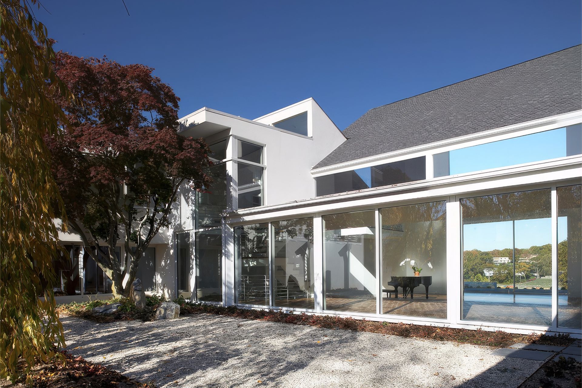 LISSennis-exterior-FINAL-40609010-upscaled-by-Replicate.jpg