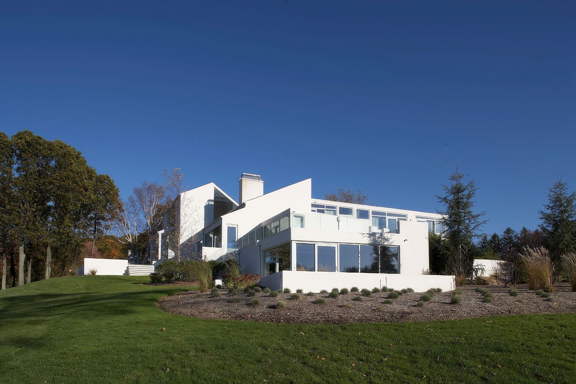 LISSennis-exterior-FINAL-40609048-upscaled-by-Replicate.jpg