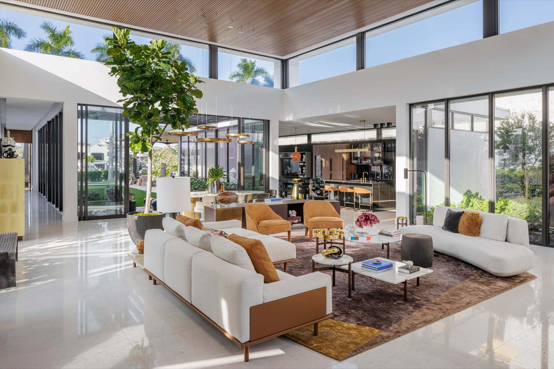 LUXESDH701NE77STMiami421-HDR-Edit4K-ap-compressed.jpg