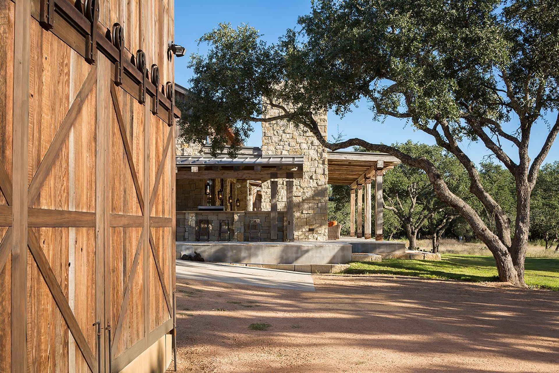 Llano-Ranch-Barn-Setting-ALIGN-Austin-Architects.jpg