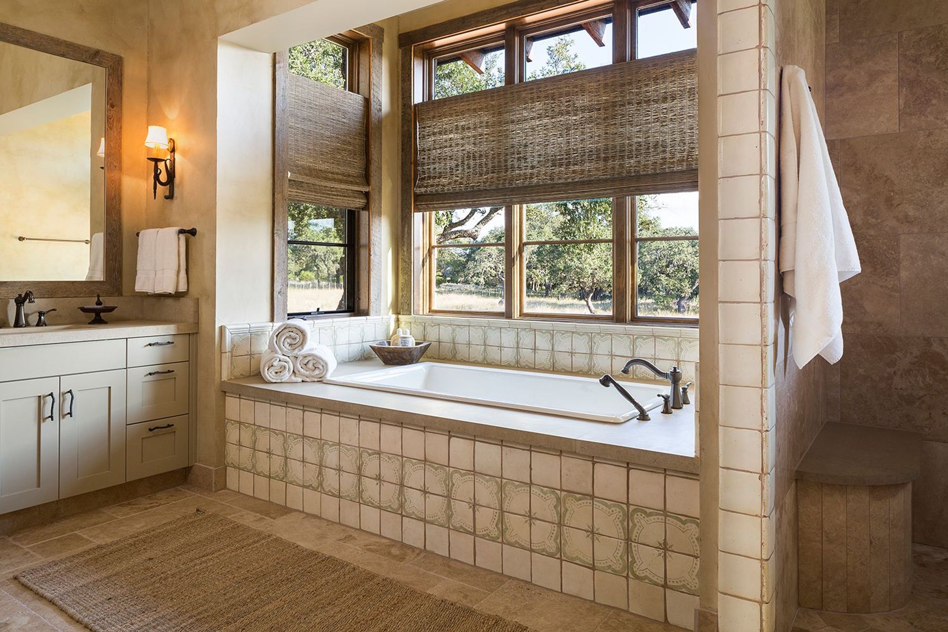 Llano-Ranch-Bathtub-ALIGN-Austin-Architects.jpg