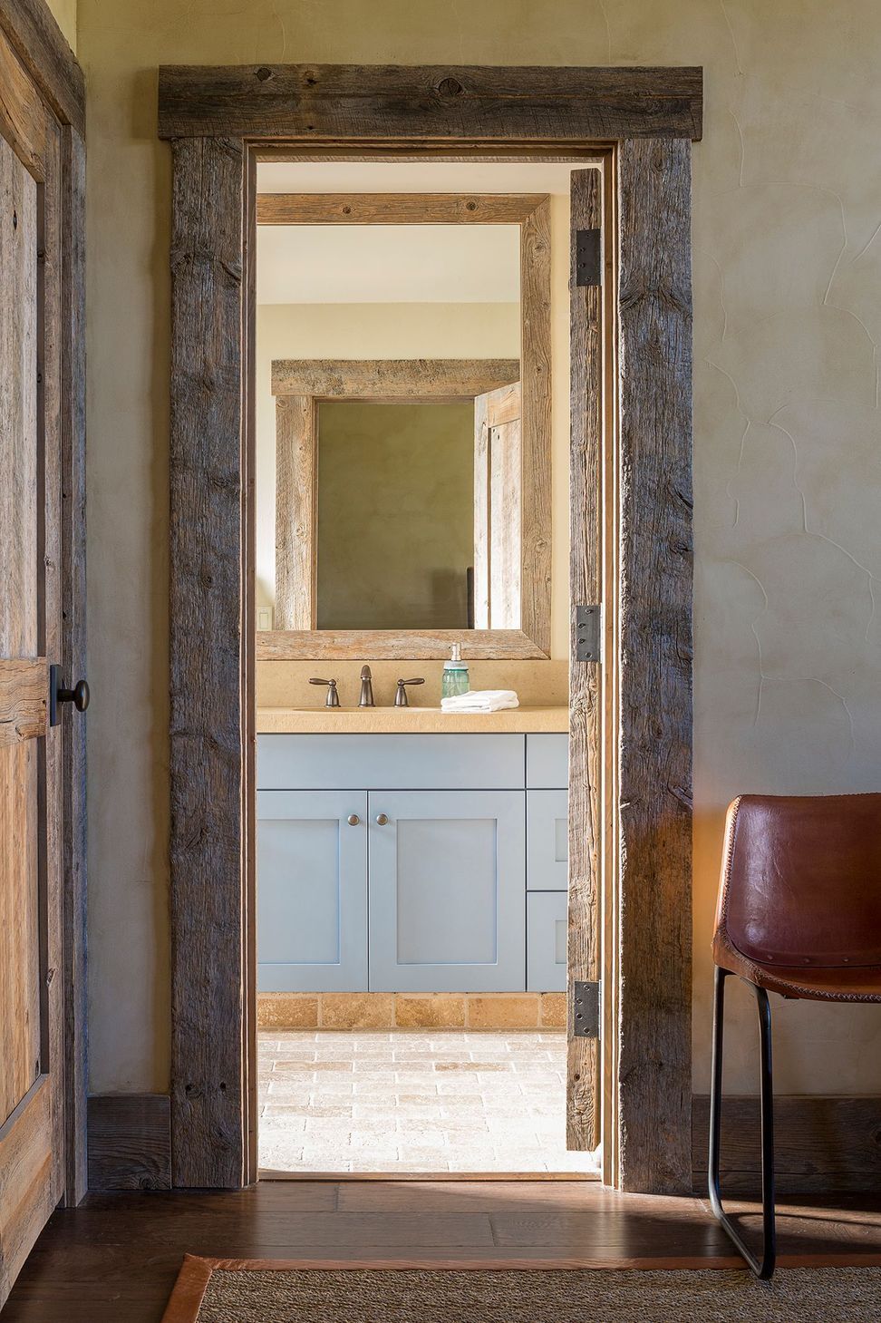 Llano-Ranch-Interior-Doorway-ALIGN-Austin-Architects.jpg