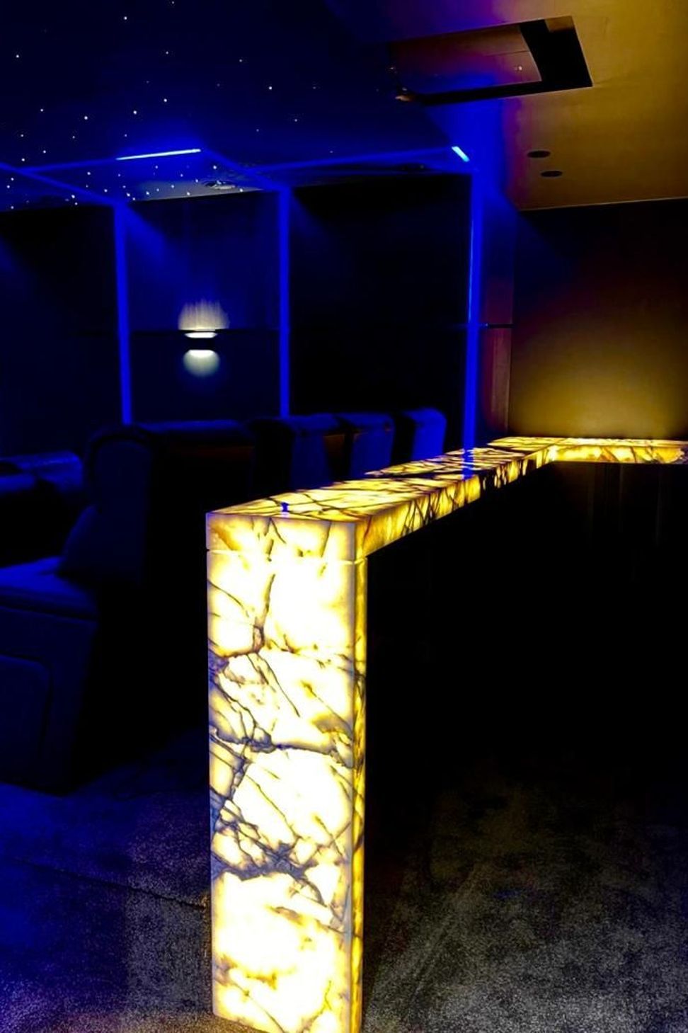 MAJORBY-BLUTEK2.jpg