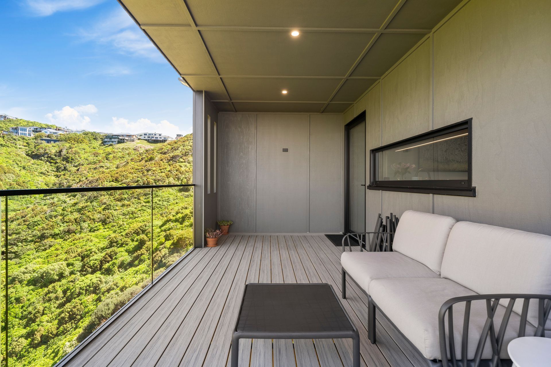 NZCB-VOL8-12-20CromwellPoint-MikeCraig274XL17.jpg